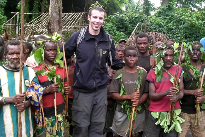 Маленький рост, большие вопросы: что высокие не осознают о низкорослых