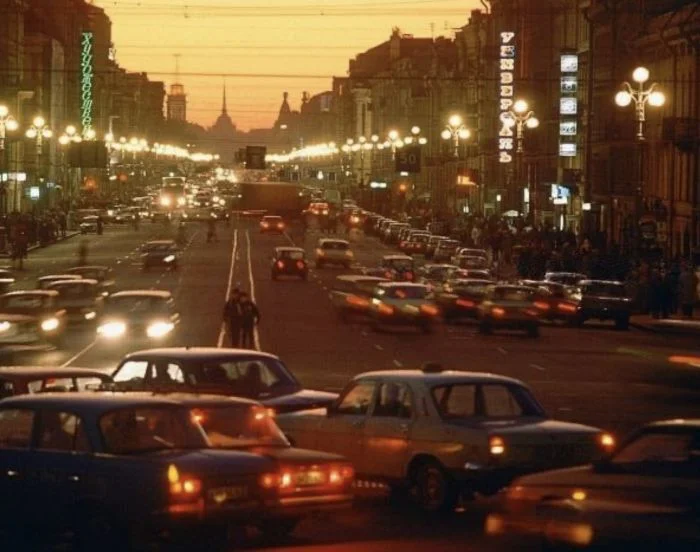 Россия в девяностые: истории и атмосфера в уникальных снимках этого непростого времени