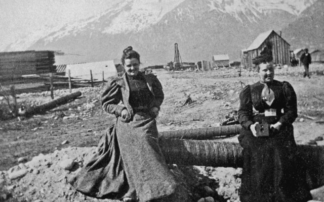 Женский вопрос на Аляске: как русские переселенцы решали проблему нехватки женщин