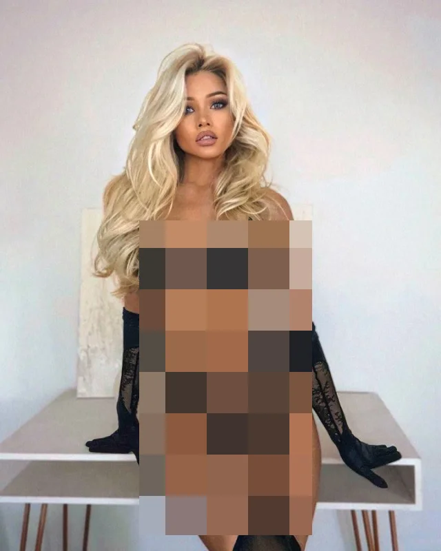 Позируют на камеру