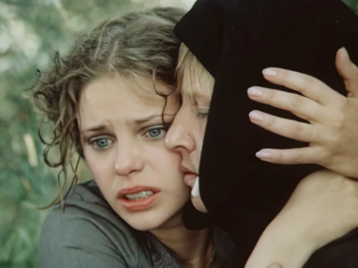 Грустная супруга: "Обрезанным воротился!"