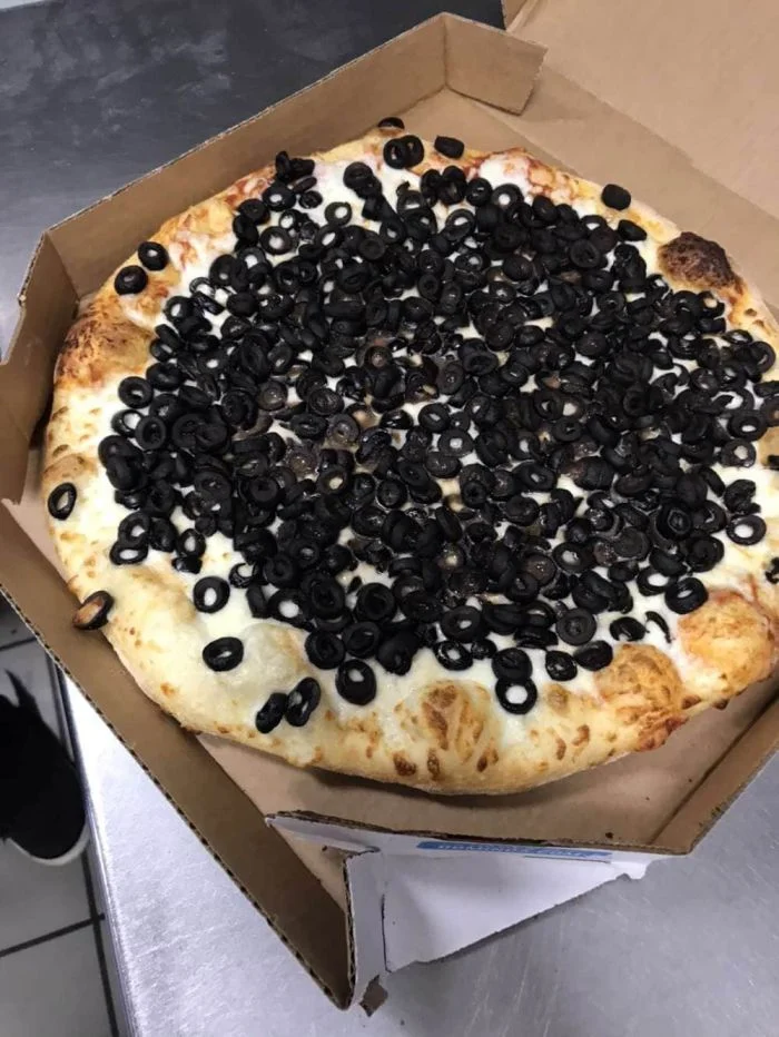 Щедрость на максимум: 16 примеров доброты работников общепита