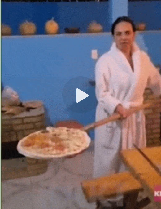 Пестрая подборка гифок о еде