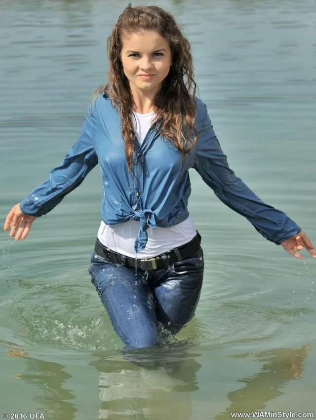 Девушки, которые забыли надеть бюстгальтер