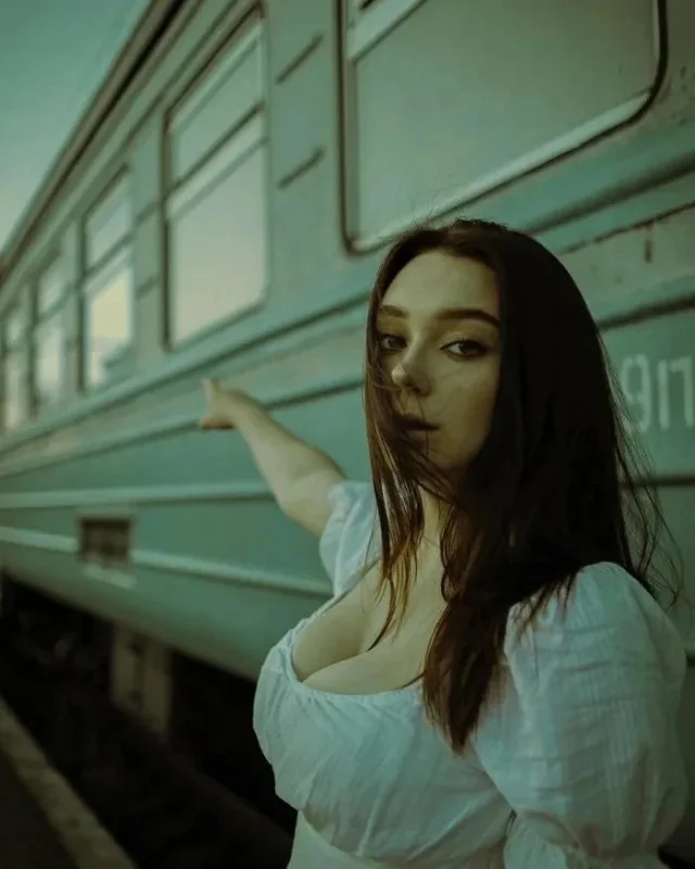 Разные девушки