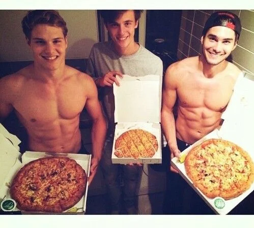 Истории доставщиков пиццы: самые безумные причины для включения в чёрный список