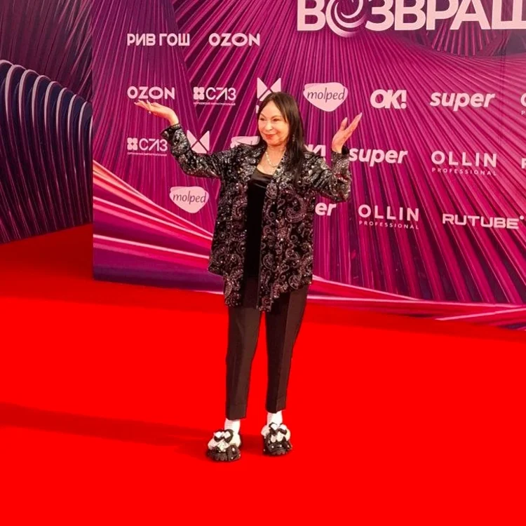 Необычные образы на премии МУЗ-ТВ: Лолита без штанов и Киркоров-ковбой