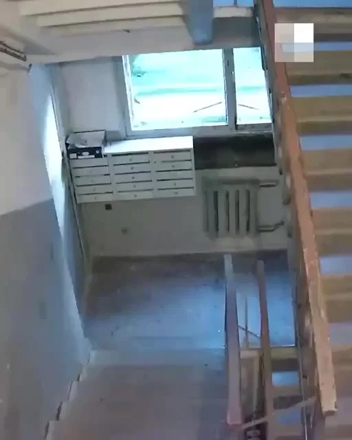 На жительницу Екатеринбурга в подъезде напал насильник