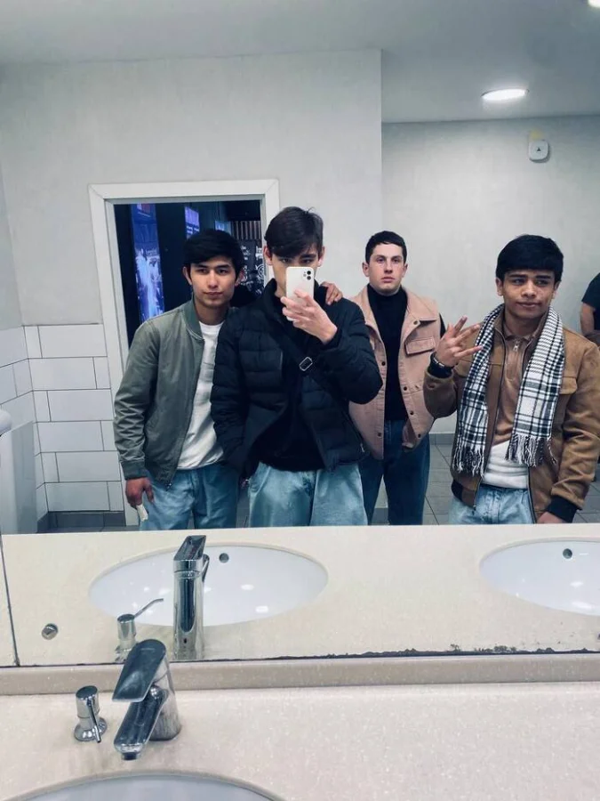 Дети мигрантов разбушивались: "Мы всех раком поставим"