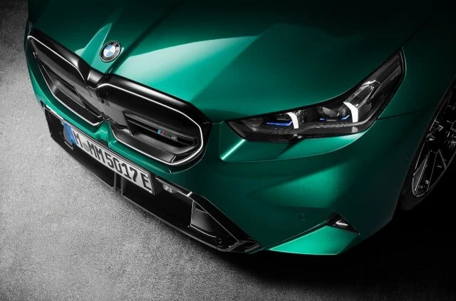 Новый гибридный M5 от BMW за 120 тысяч долларов