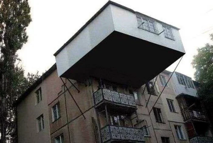 26 уникальных балконов в России, которые удивляют