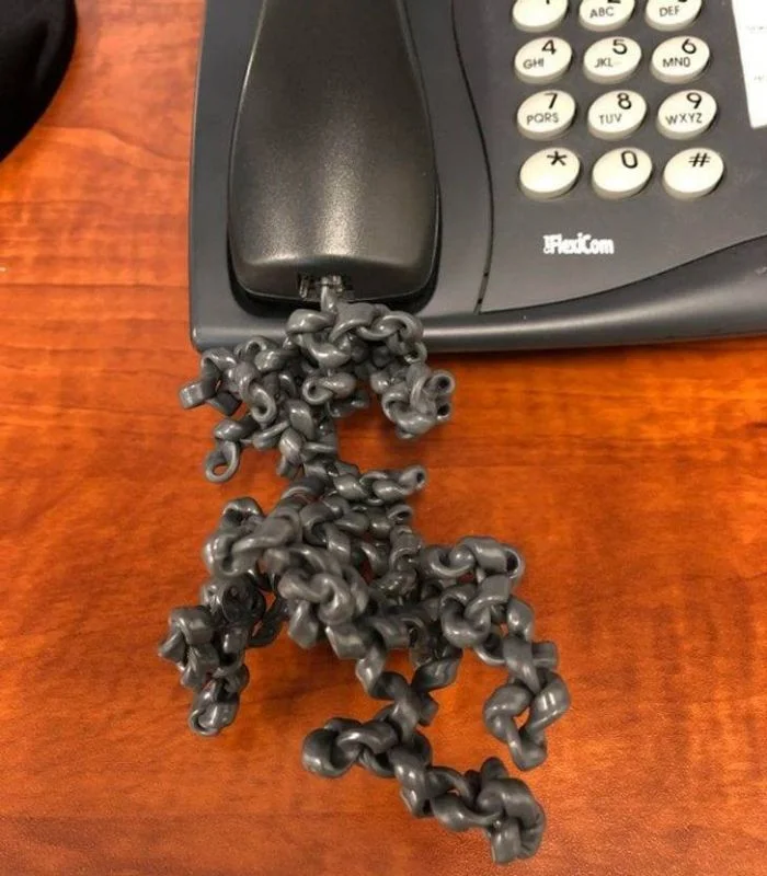 15 коллег, чьи ужасные привычки раздражают и доводят до белого каления