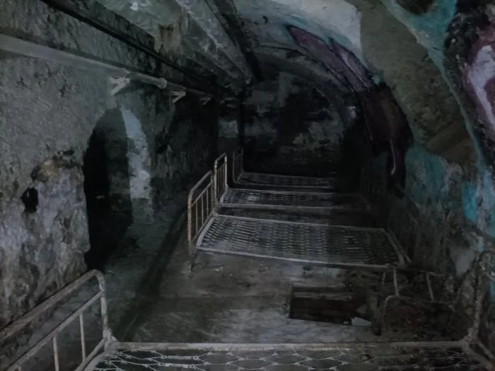 30 пугающих подвалов, в которые лучше не заходить