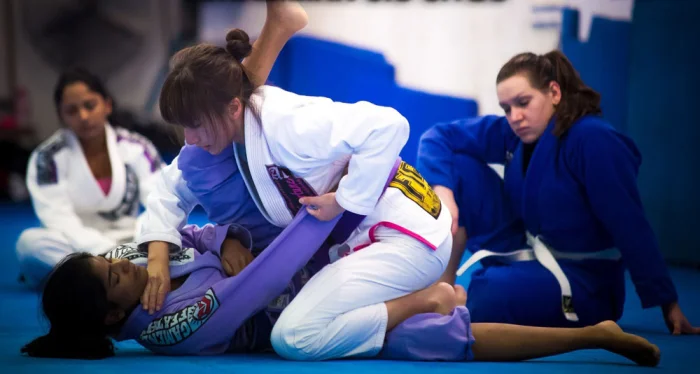 Все, что нужно знать о кимоно для БЖЖ: Советы по выбору и уходу за экипировкой