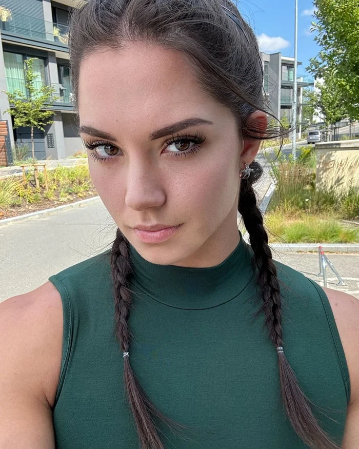 Косплей на персонажа из Стрит Файт - Кэмми Уайт⁠⁠