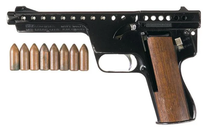 Пистолет модели 'Гироджет'