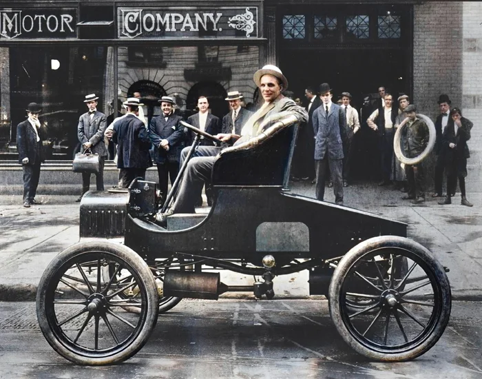 Сборник уникальных фотографий США: 20 раскрашенных снимков XX века