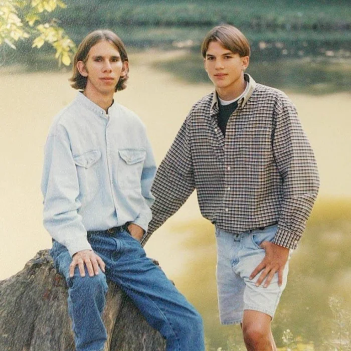 История двух близнецов, один из которых стал известным на весь мир