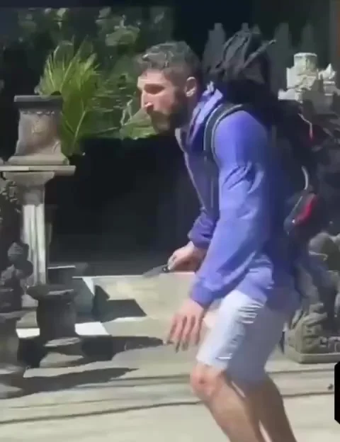 На Бали россиянина избили бамбуковыми палками