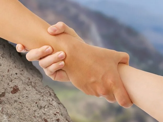 Как помочь и успокоить на расстоянии: список фраз для моральной поддержки