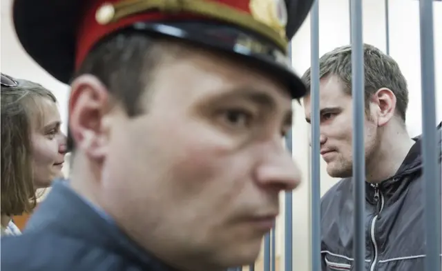 Муж в тюрьме: Почему я боюсь его спасать?