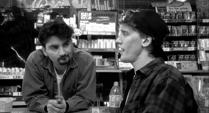 Молчаливый Боб: Как Кевин Смит стал иконой после 'Клерков' 1994 года