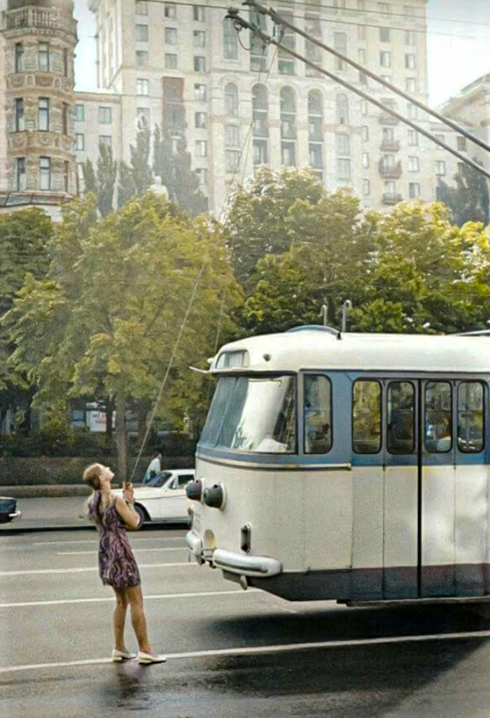 Советская эпоха в цвете: 20 раскрашенных фотографий из прошлого