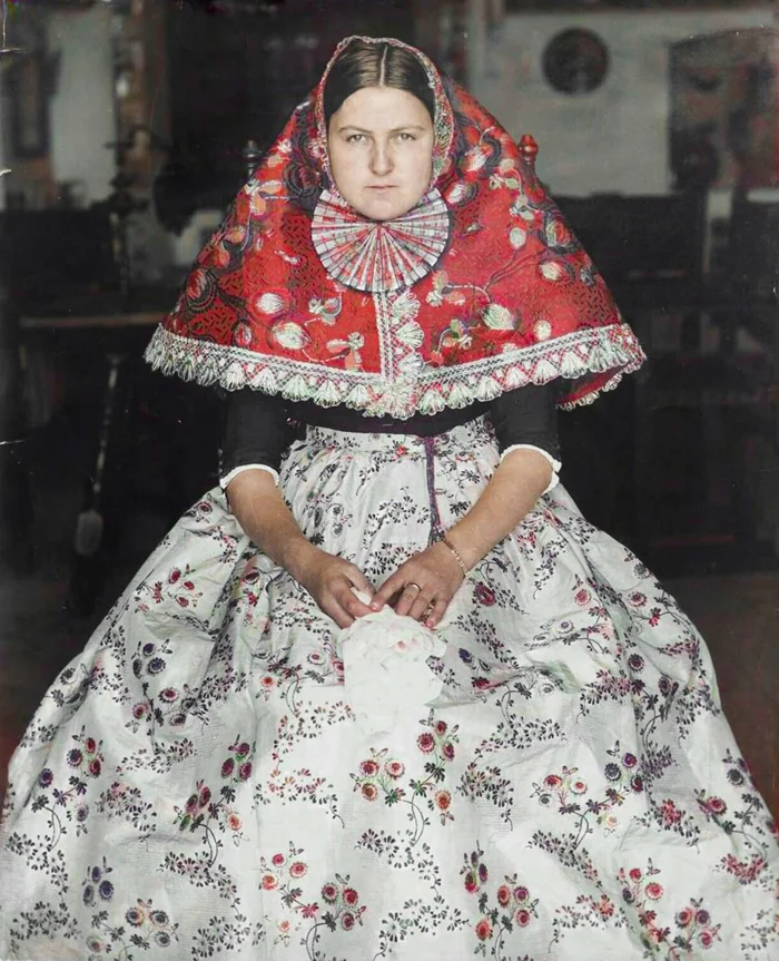 Редкие ретро-фото Европы: 20 раскрашенных кадров прошлого