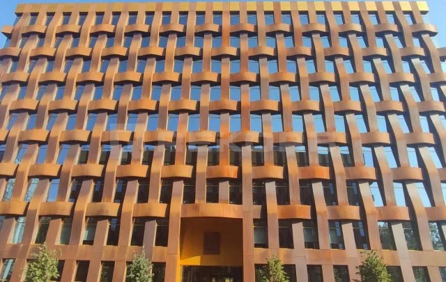 Оригинальное здание "Феррум" в Санкт-Петербурге