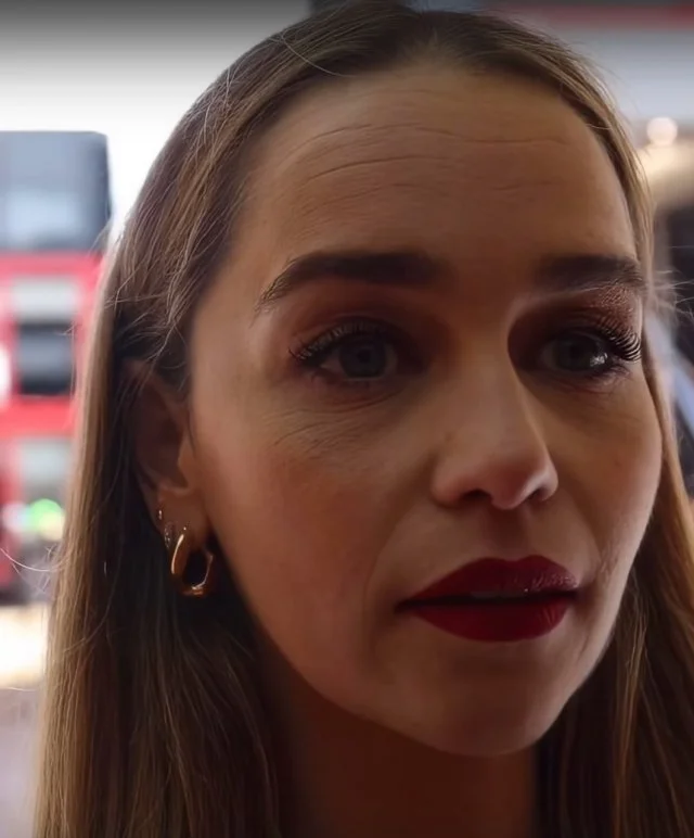 Эмилия Кларк заявила, что предпочитает естественное старение