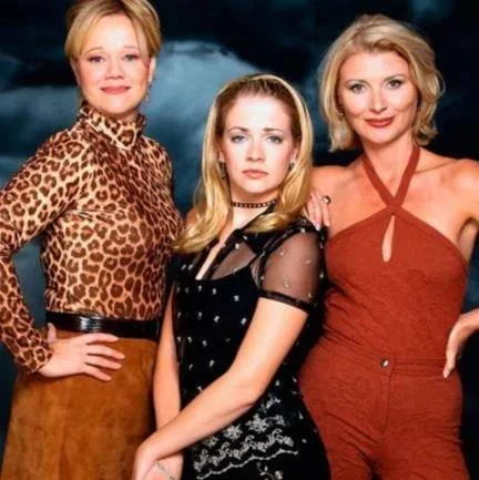 Маленькая ведьма Сабрина: как звезда сериала выглядит сегодня