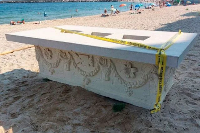 Римский саркофаг в Болгарии несколько лет служил барным столом