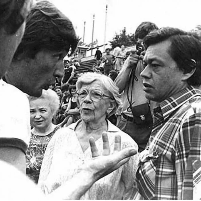 Необычные фотографии знаменитых людей