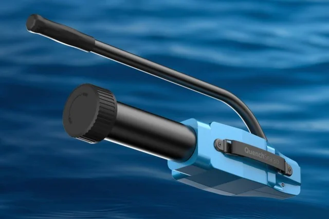 Устройство с мускульным приводом перерабатывает до 8 литров морской воды в час