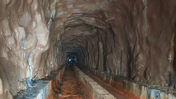 Необычная подземная река Дальнего Востока: что скрыто под землёй?