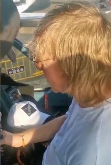 Рыжий из «Иванушек» в кабине Су-57 «протестировал» пуск ракеты