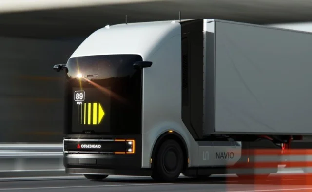 Беспилотный грузовик из России: тягач без систем для водителей