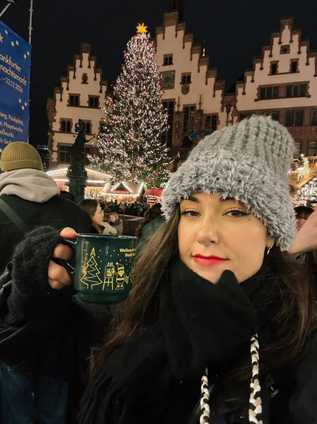 Новогодние поздравления от звёзд взрослого кино