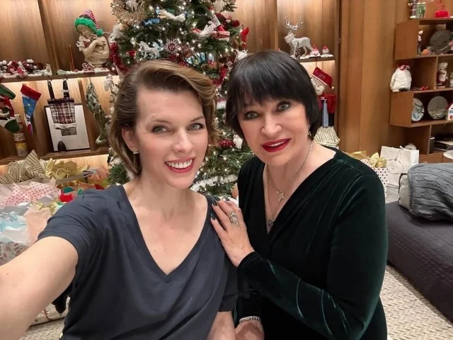 Рождество Миллы Йовович