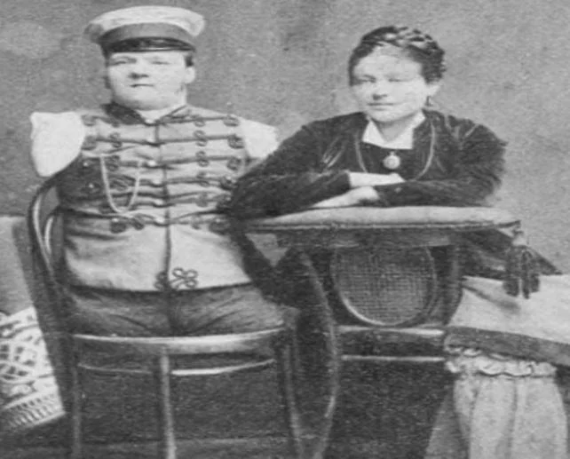 История "колобка"