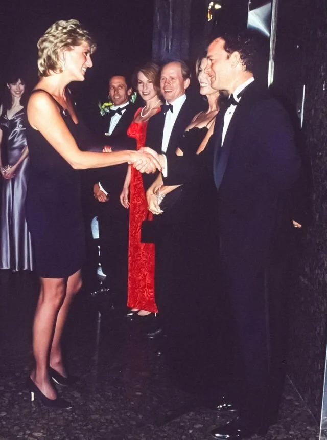 Атмосфера прошлого: душевные снимки известных личностей