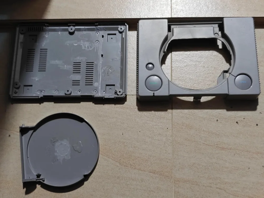 Отец сделал сыну компьютер в корпусе оригинальной PlayStation