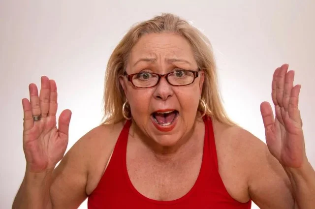 Причины злости у женщин за 50: мифы и реальность