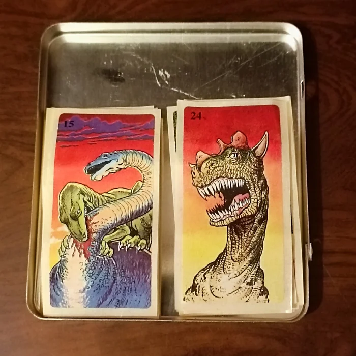 Наклейки с динозаврами