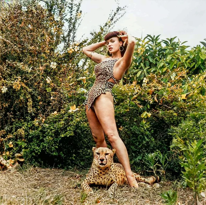 20 раскрашенных фото знаменитостей ХХ века