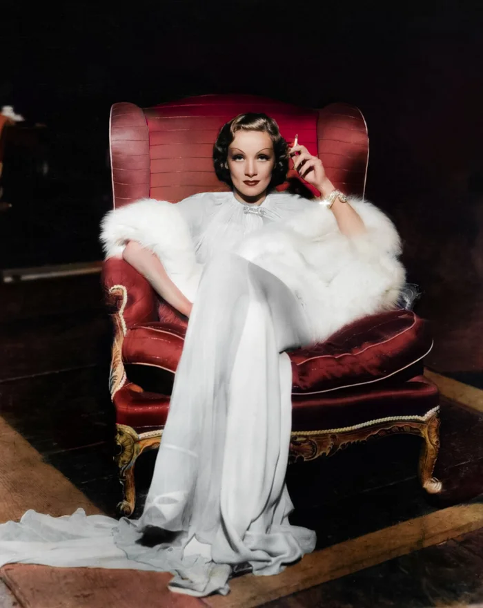 20 раскрашенных фото знаменитостей ХХ века