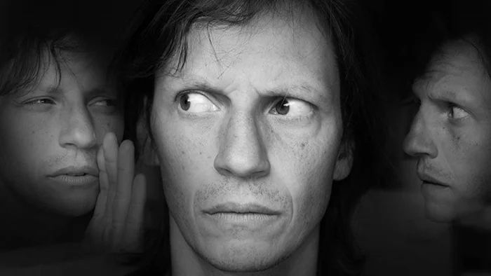 Голоса в голове: откуда они берутся и как учёные объясняют этот феномен