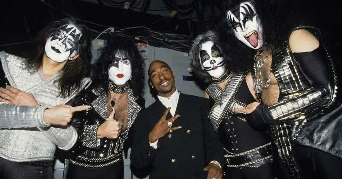 Когда звёзды пересекаются: 17 фото неожиданных встреч