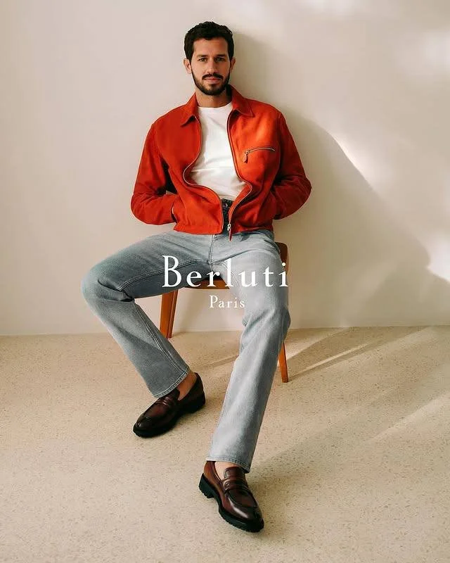 Похож как две капли воды: внук Бельмондо решил продолжить дело деда