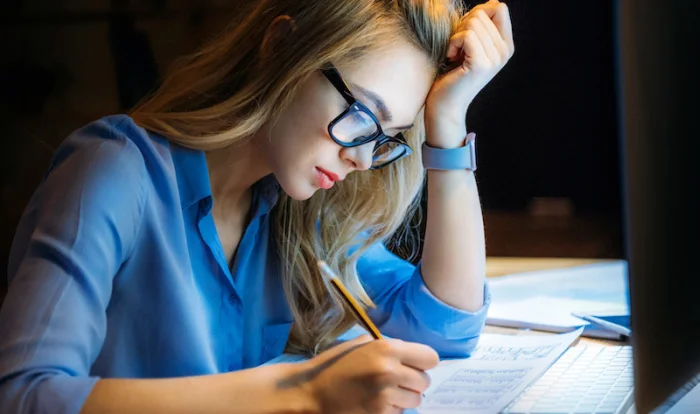 Когда стоит заказать курсовую и как это упростит учебу?